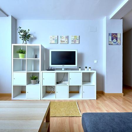 Holidays2Malaga Salitre 3 Bedroom Up To 7 People High Speed Wifi エクステリア 写真