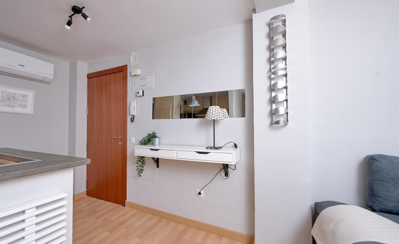 Holidays2Malaga Salitre 3 Bedroom Up To 7 People High Speed Wifi エクステリア 写真
