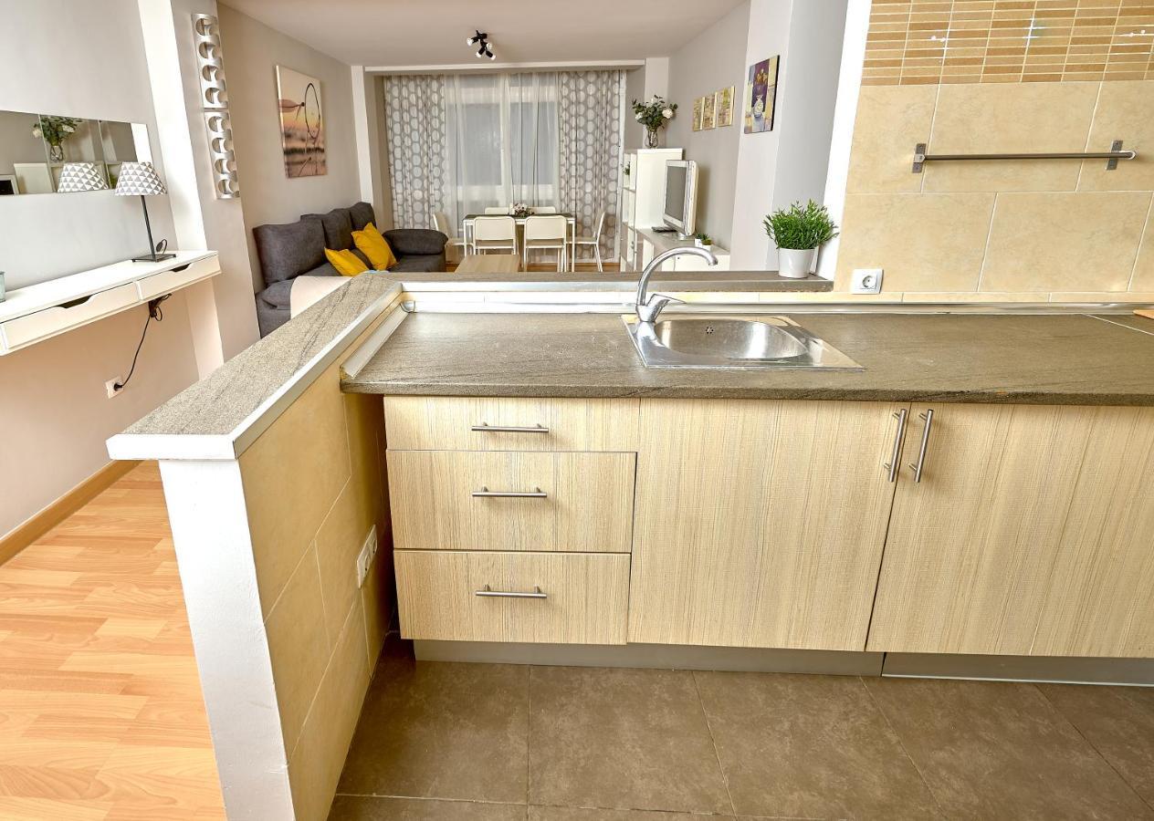 Holidays2Malaga Salitre 3 Bedroom Up To 7 People High Speed Wifi エクステリア 写真