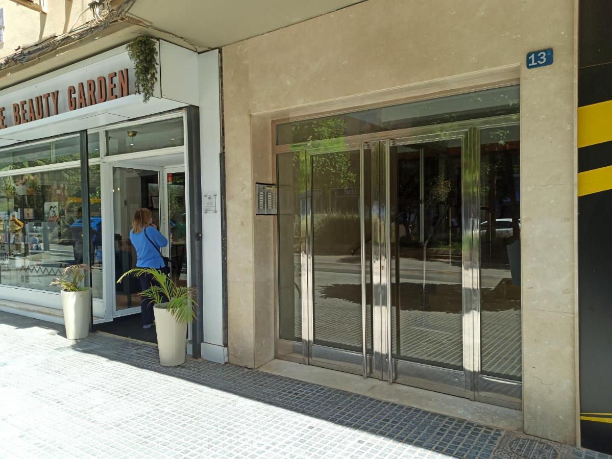 Holidays2Malaga Salitre 3 Bedroom Up To 7 People High Speed Wifi エクステリア 写真