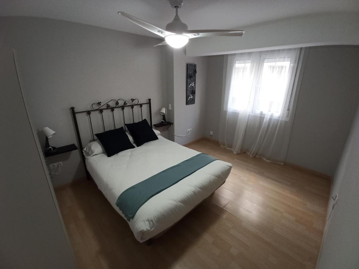 Holidays2Malaga Salitre 3 Bedroom Up To 7 People High Speed Wifi エクステリア 写真