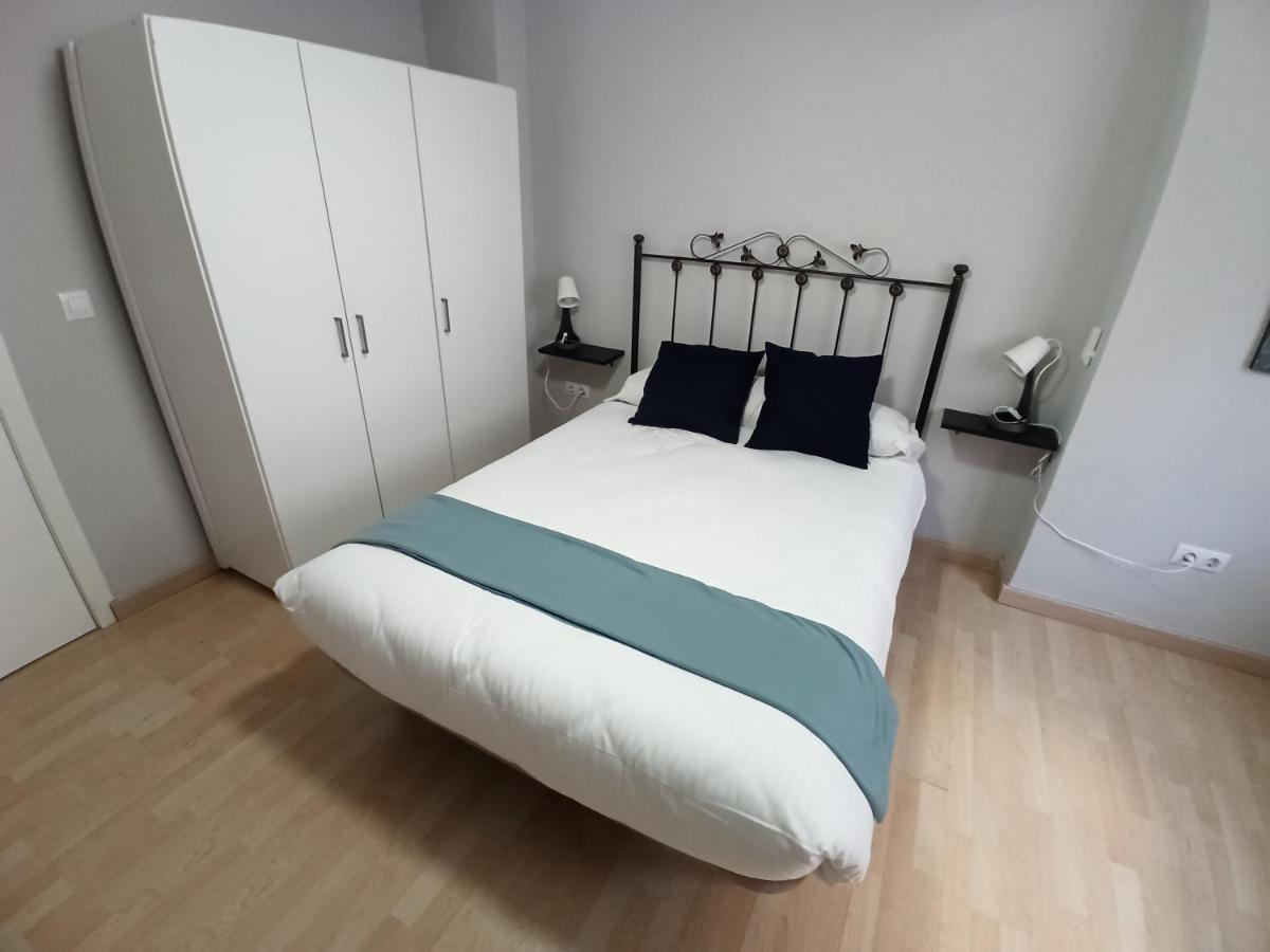 Holidays2Malaga Salitre 3 Bedroom Up To 7 People High Speed Wifi エクステリア 写真